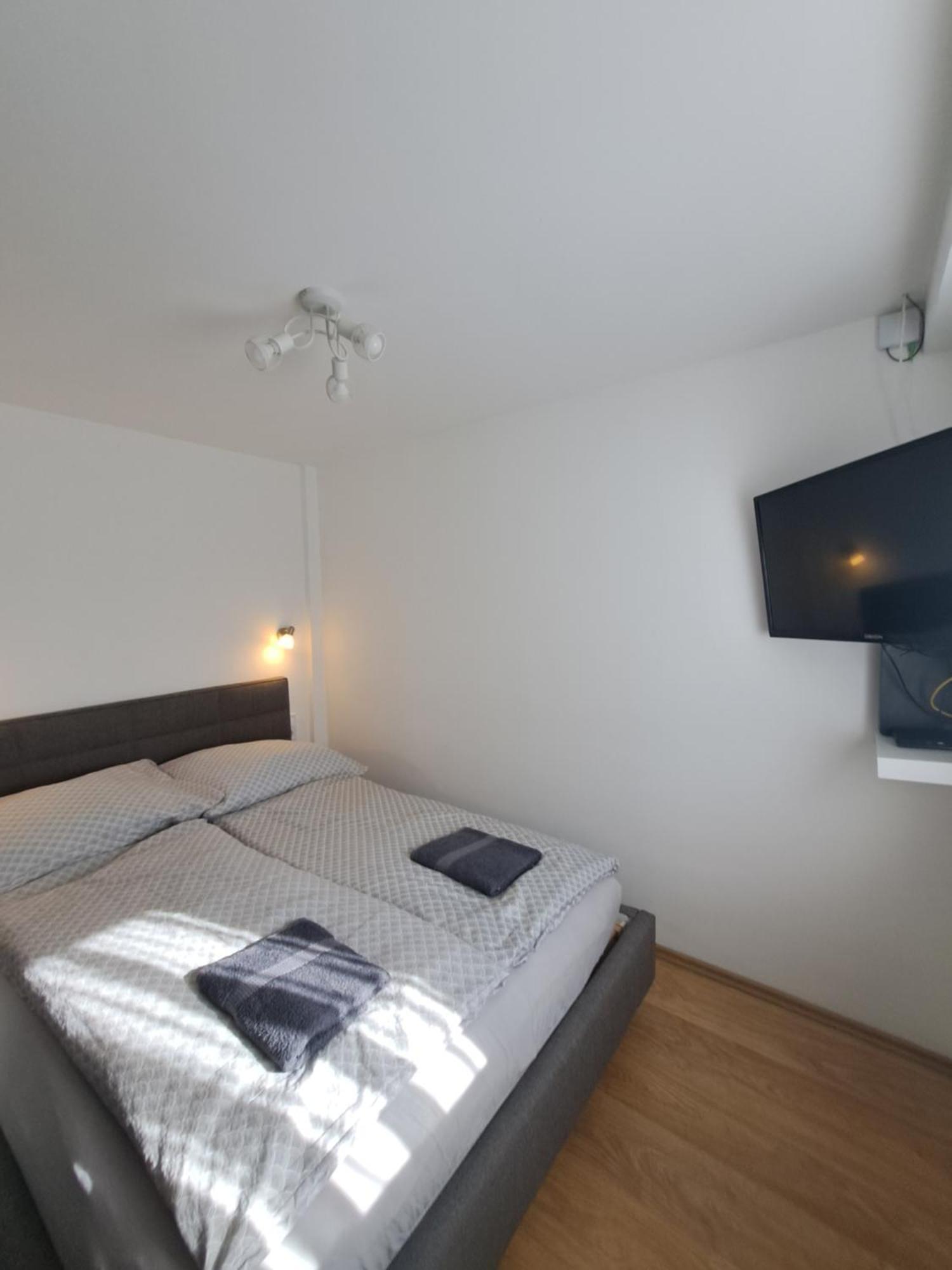 Vivien Apartman Fonyód Buitenkant foto